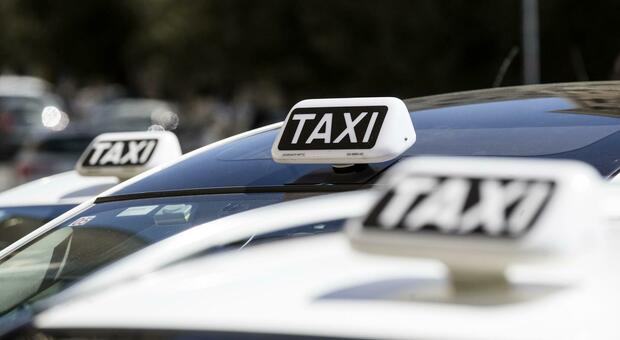 Roma, investita dal taxi a Trastevere: studentessa 15enne in coma
