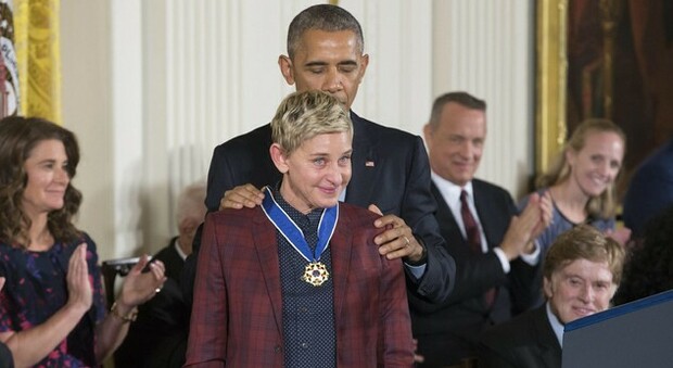 Ellen DeGeneres, razzismo e molestie dietro le quinte del suo show: valanga di licenziamenti