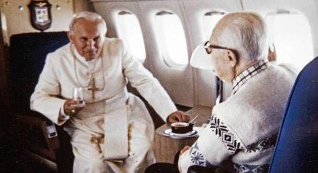 Aperte le visite all'aereo Dc-9 sul quale viaggiarono il presidente Pertini e Papa Wojtyla