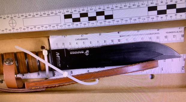 Carabiniere ucciso, ecco il coltello da marine usato da Elder Lee: lama di 18 centimentri