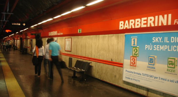 Roma, metro A Barberini, altri 4 mesi di agonia: «Chiusa fino a ottobre»