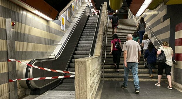 Roma, metro B: chiudono le fermate Policlinico e Castro Pretorio, nuova odissea per le scale mobili