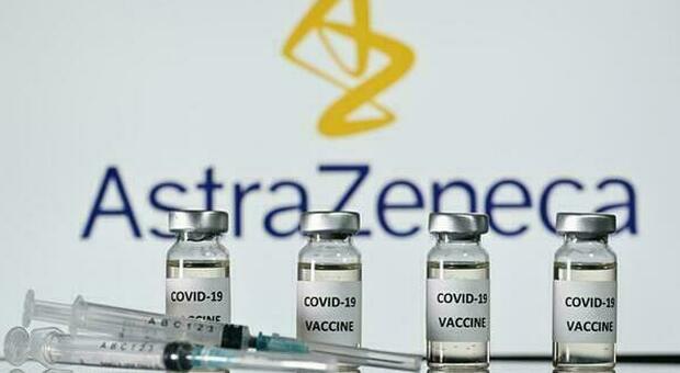 AstraZeneca, spiegata la causa dei coaguli: l'attrazione tra un elemento del vaccino e una proteina del sangue