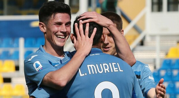 L'Atalanta torna seconda, rifila altri tre gol di scarto al Parma. Peggiorato, da Liverani a D'Aversa