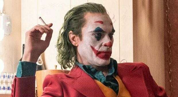 Joaquin Phoenix in "Joker". Il trailer del film è in concorso al Festival