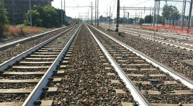 Ferrovia Roma-Pescara, De Micheli: "Opera simbolica. Sarà nell'elenco da commissariare"