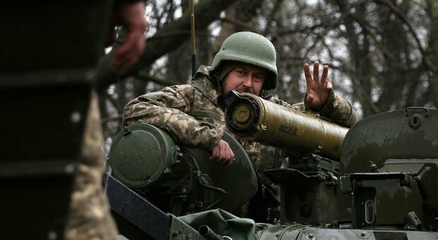 Armi all'Ucraina, dai droni "kamikaze" Usa ai missili norvegesi: chi ha risposto alla richiesta di Zelensky. Ma la Germania frena
