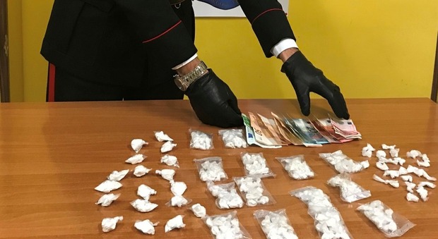 Roma, crack e cocaina: 4 arresti in poche ore Denunciato anche un quattordicenne