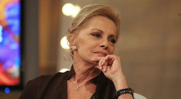 Virna Lisi è morta, addio alla signora del cinema italiano: aveva 78 anni