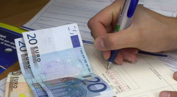 Tax day, lunedì scadenze per imprese e famiglie: 32,6 miliardi di euro da Irpef, Iva, Imu e Tari