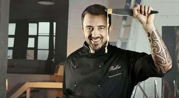 «Razzisti e peracottari», Chef Rubio batte Fratelli d'Italia: non è diffamazione