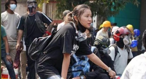 Uccisa Kyal Sin, il regime in Birmania elimina l'«angelo» delle proteste