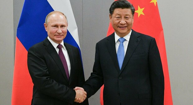 Putin rilancia la sfida a occidente insieme alla Cina: tutti i nodi della strategia, dalle esercitazioni militari all'incontro con Xi