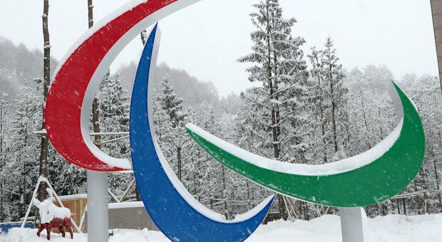 Paralimpiadi, esclusi atleti russi e bielorussi: non potranno gareggiare neanche da neutrali. «Molte nazioni minacciavano ritiro»