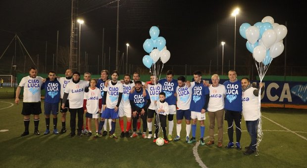Luca Sacchi, la famiglia festeggia il compleanno con una partita: «Invece di piangere in campo per lui»