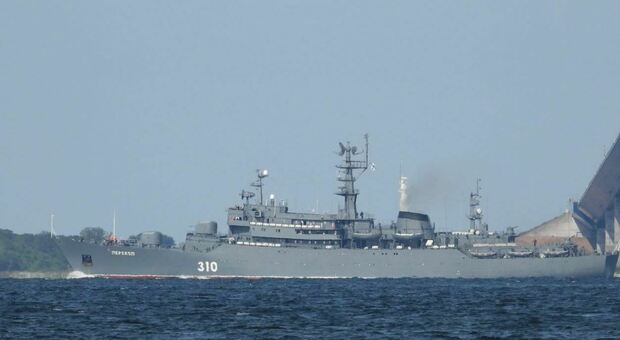 Tensione nel Mar Baltico, nave russa invade acque danesi. Copenhagen: «Metodi russi da bulli sono inaccettabili»