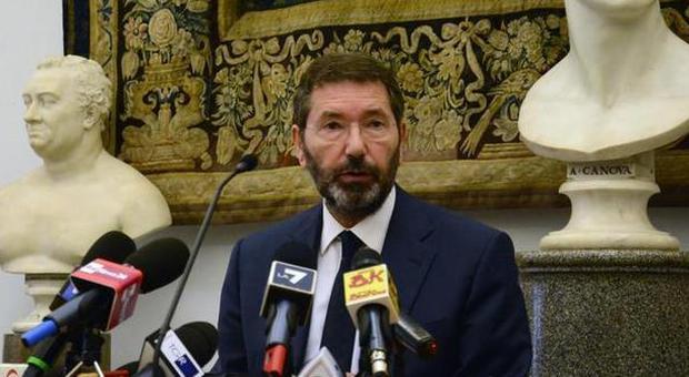 Roma, Atac: Marino chiede le dimissioni dell'assessore ai Trasporti e apre ai privati