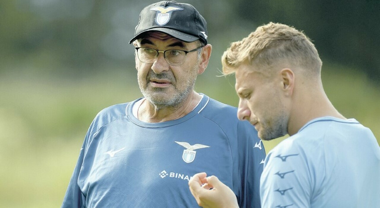 Lazio, Sarri ha una squadra con vista Champions: il tecnico è soddisfatto del mercato, già 7 acquisti