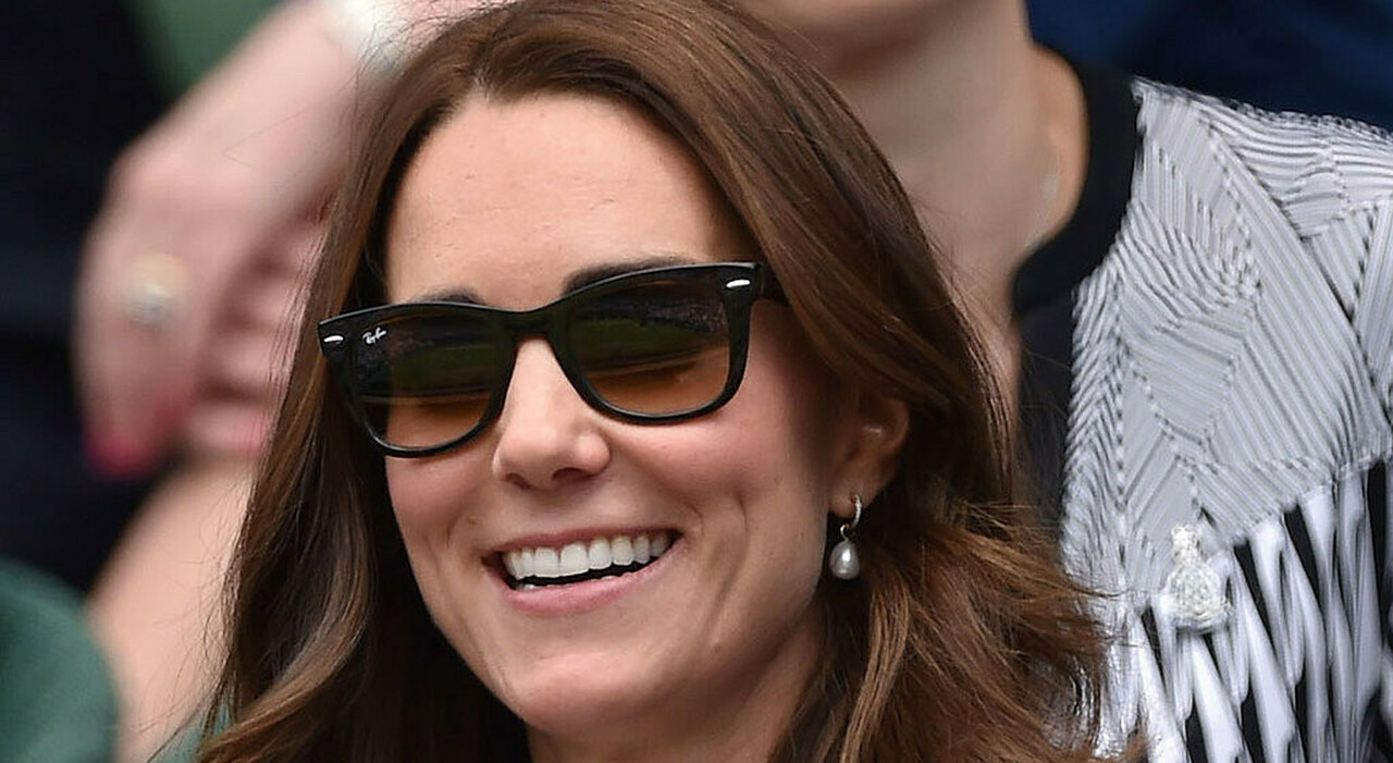 Kate Middleton star meglio vestita del 2022, dopo di lei c'è la protagonista di Brigerton: la classifica di Tatler