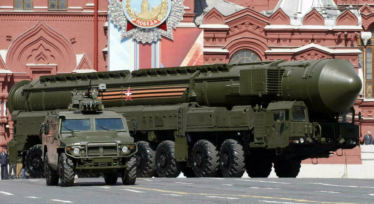 Missiles exhausted, Moscow launches Cold War missiles (designed to carry nuclear warheads)