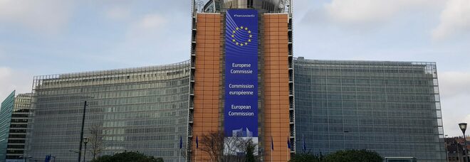 Bruxelles, accoltellamento in metro nei pressi delle sedi Ue: fermato l'aggressore
