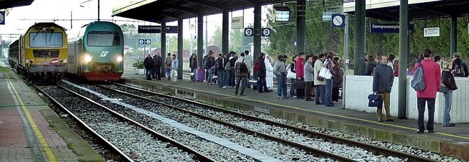 Padova, ragazzo di 22 anni travolto e ucciso dal treno: linea ferroviaria bloccata