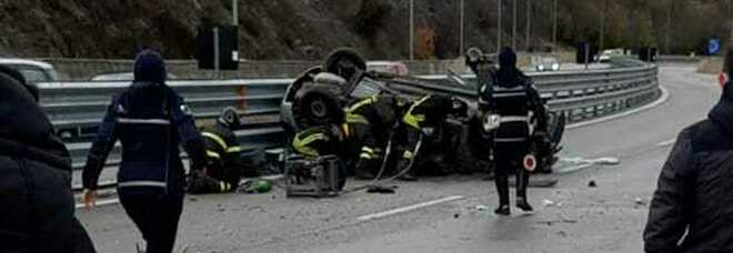 L'Aquila, incidente sulla superstrada: feriti tre ragazzi