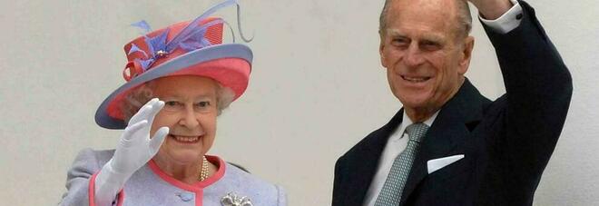Covid, vaccinati la regina Elisabetta II (94 anni) e il principe Filippo (99). Lo comunica Buckingham Palace