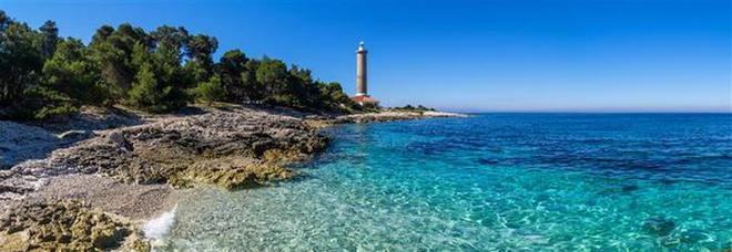 La Croazia apre le spiagge ai turisti: «Nessun divieto, solo precauzioni»