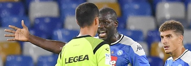 Serie A, due giornate di stop a Koulibaly