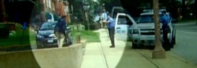 St Louis, ragazzo ucciso dagli agenti la polizia diffonde il video dell'omicidio
