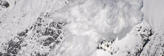 Due sciatori italiani travolti da una valanga: dispersi sul Monte Bianco