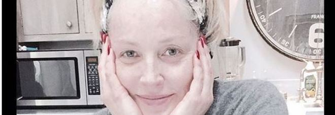Sharon Stone senza trucco su Instagram: la foto fa il giro del web