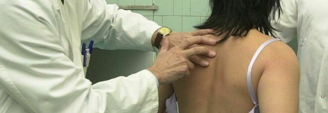 Ginecologo abusa di una paziente durante la visita, condannato per la quarta volta