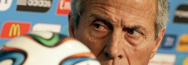 Tabarez esonerato, non è più ct dell'Uruguay: paga le quattro sconfitte di fila