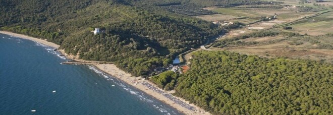 Argentario, trovato il corpo di una donna in mare a Punta Ala: 118 avvertito dai bagnanti
