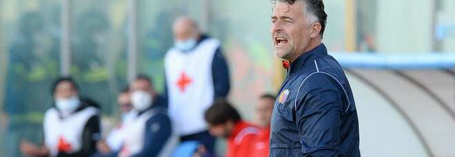 Latina-Catania, l'allenatore rossoblu: «Ho detto ai ragazzi andiamoci a riprendere quello che ci hanno tolto»