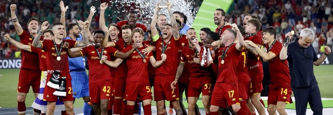La Roma vince la Conference League, tifosi in delirio: le immagini più belle della finale