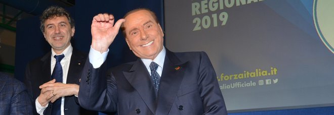 Berlusconi in versione latino-americana: il Cavaliere parla venezuelano