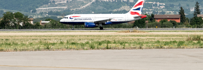 Fumo nella cabina di pilotaggio, aereo della British Airways proveniente da Londra costretto a un atterraggio d'emergenza a Verona