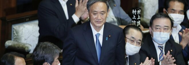 Giappone, Suga è il nuovo premier: prende il posto del dimissionario Abe