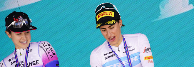 Giro Donne 2022, la prima Maglia Rosa alla Faulkner: Balsamo terza con la Maglia Azzurra Messaggero