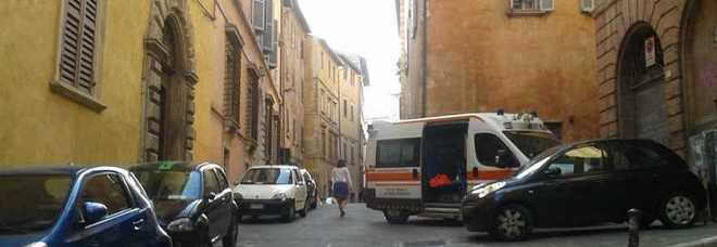 Perugia, salvato dall'overdose in centro nel giorno della cena anti spaccio