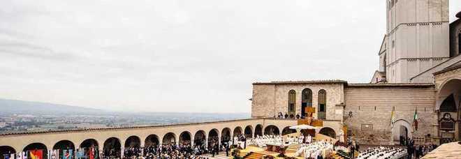 Papi santi, record di pellegrini ad Assisi: 1200 pullman