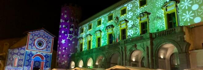 A Orvieto c'è “Accendiamo il Natale - Shopping e Musica sotto le stelle”. Martedì 7 dicembre musica e shopping in notturna
