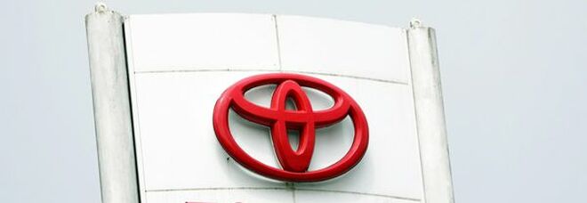 Toyota taglia stime produzione esercizio