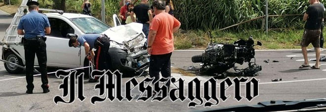 Minturno, scontro tra auto e moto in Via per Castelforte: muore a 40 anni