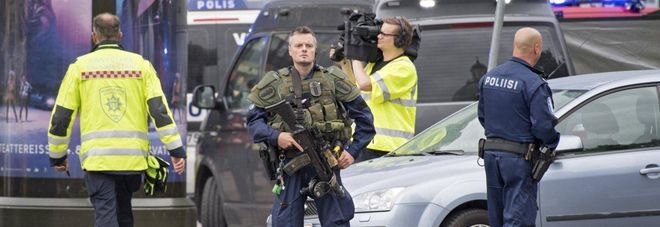 Finlandia, italiana ferita dai terroristi: la Procura di Roma apre un'inchiesta