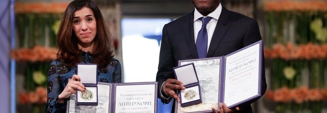 Il ginecologo congolese con Nadia Murad, la attivista yazida anch'essa Premio Nobel per la Pace