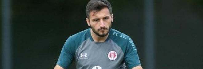 St Pauli licenzia il centrocampista Sahin per un post pro Erdogan